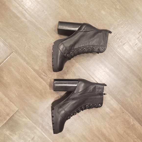 NWOT Steve Madden leather boots - US 8.5 - Picture 2 of 3